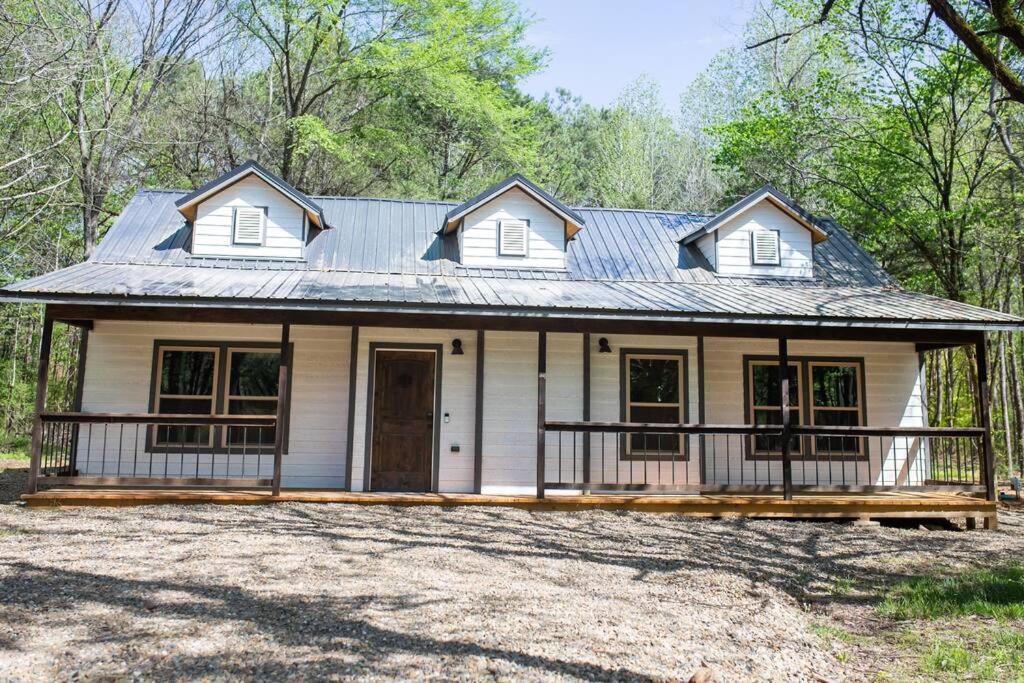 The New Luna In * Broken Bow